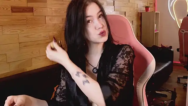  Mimi Shine  online show from July 21, 5:02 pm