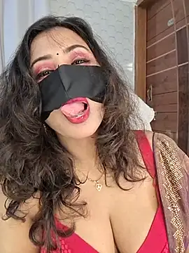 Bristy--- online show from July 28, 4:39 pm