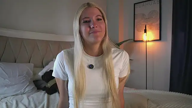 CammyYoula online show from July 13, 1:28 am