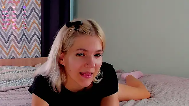 CammyYoula online show from July 28, 1:25 am