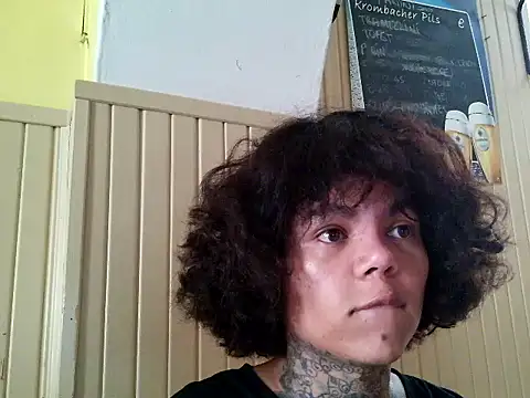 bellahot34 online show from August 2, 7:55 am