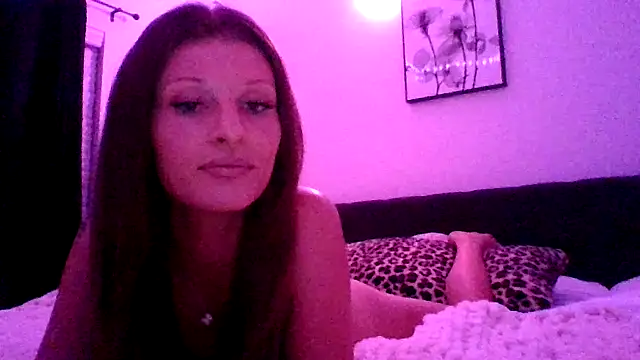 LuciousItaliaaa online show from July 22, 5:08 am