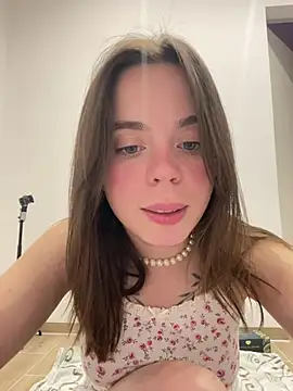 19 PetiteEilish 97 online show from July 21, 8:53 pm