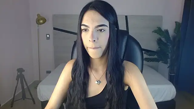 valery restrepo online show from July 27, 8:39 pm