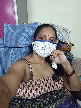 amudha143 online show from July 20, 7:25 pm