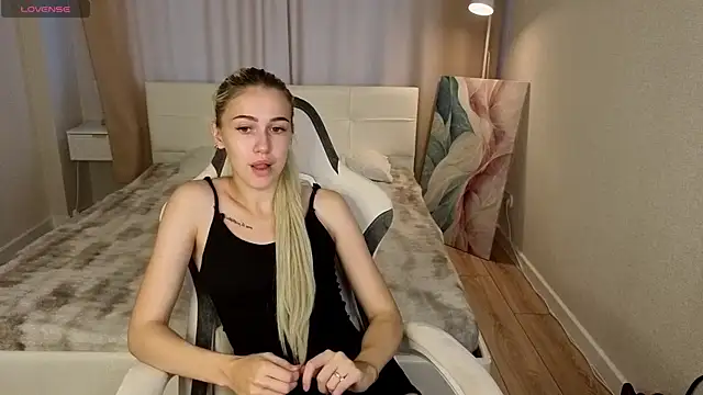 ChloexBarbie online show from July 23, 1:58 am