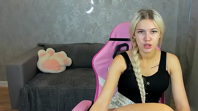 ChloexBarbie online show from July 19, 2:25 am