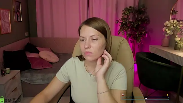 Kira Miragee online show from July 27, 1:02 am