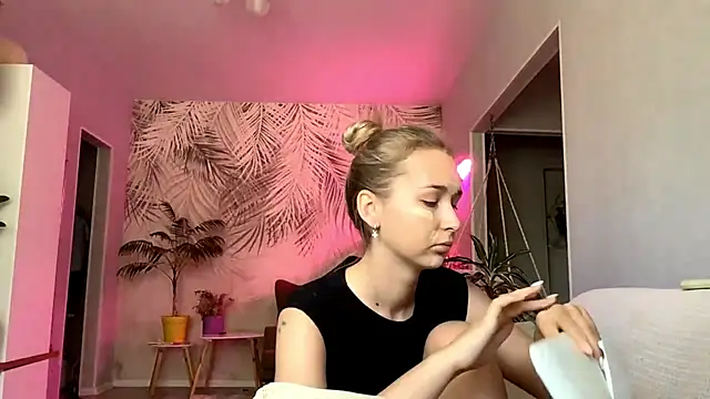 JoyBold online show from July 22, 9:32 am