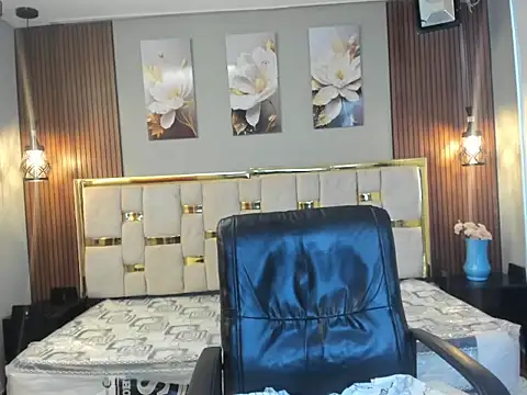 pamela blonde60857 online show from July 11, 6:30 pm