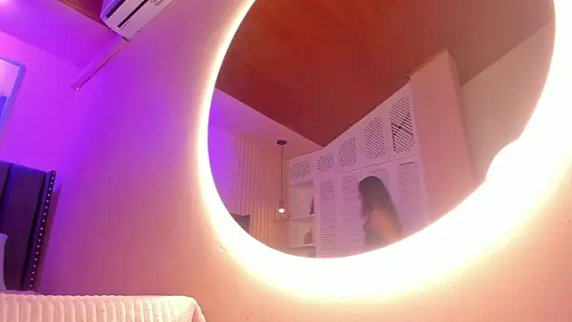 kaia vega online show from July 28, 2:13 pm