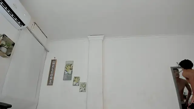 jeanspooll online show from July 26, 2:14 pm