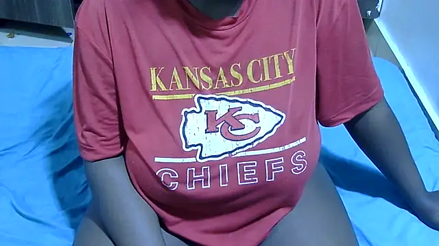 RawHoneyXO  online show from July 13, 3:18 am