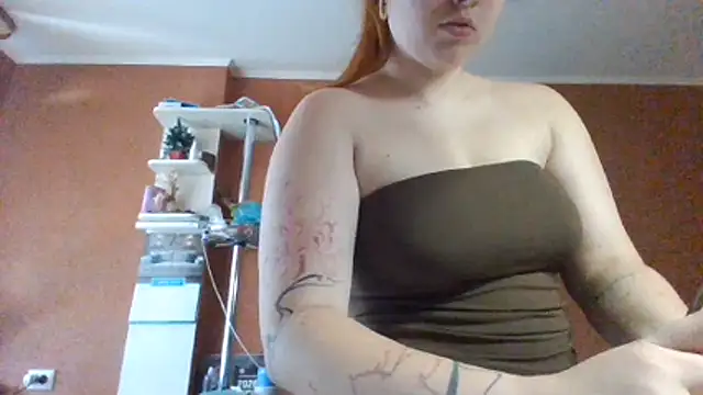 HottieLinaa online show from July 25, 10:55 am