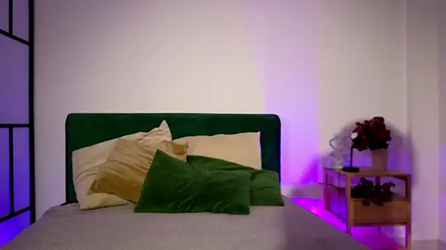 Kitty Prettyy online show from July 16, 7:24 am