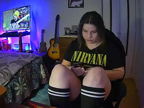 Allis Wonderland online show from July 21, 4:46 am