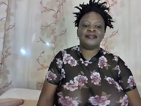 DARKCHOCBOOBS29 online show from July 12, 1:01 pm