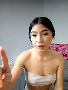 ashley sweet   online show from July 28, 3:21 pm