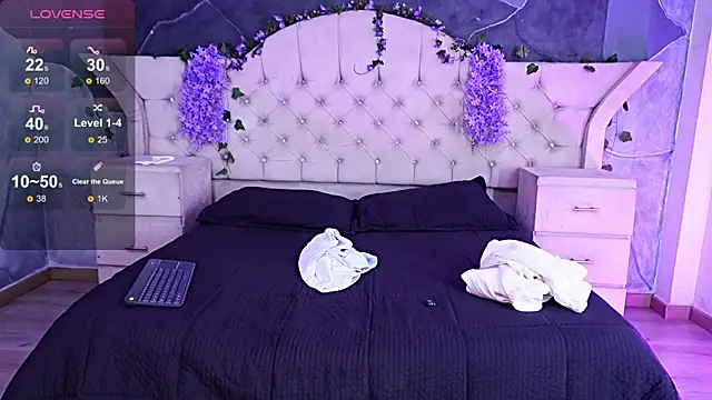 LunaAndDantee  online show from July 20, 12:29 pm