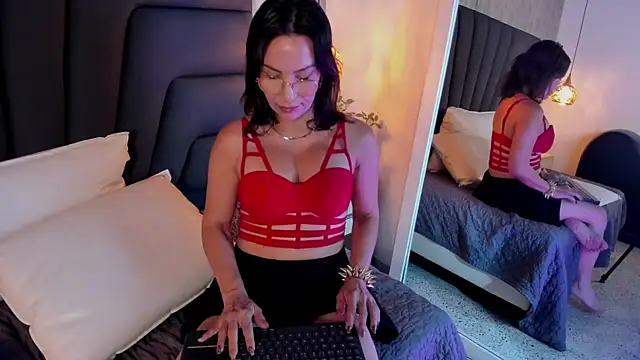 Agatha milf0 online show from July 28, 4:39 pm