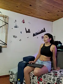 anthonella v1 online show from July 28, 8:52 pm