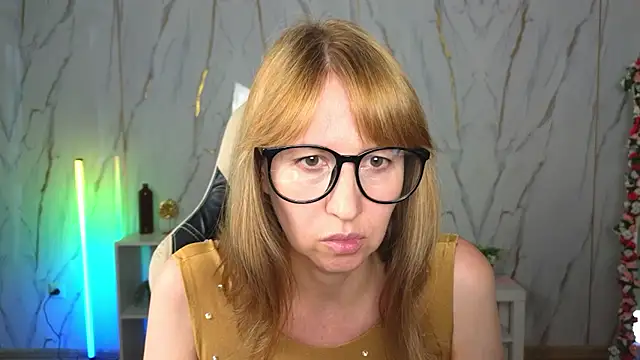 Elizabeth Grace online show from July 26, 9:17 am