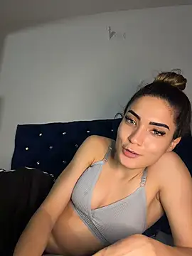 soymagdavega  online show from July 12, 12:06 pm