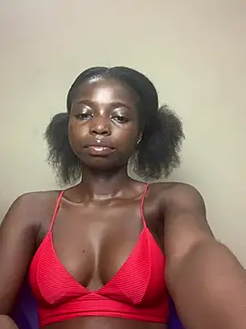 petiteebonyxx online show from July 26, 9:00 pm