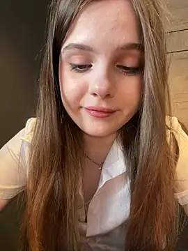 Lunabelle  online show from July 24, 7:17 am