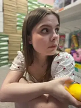Lunabelle  online show from July 15, 1:05 pm