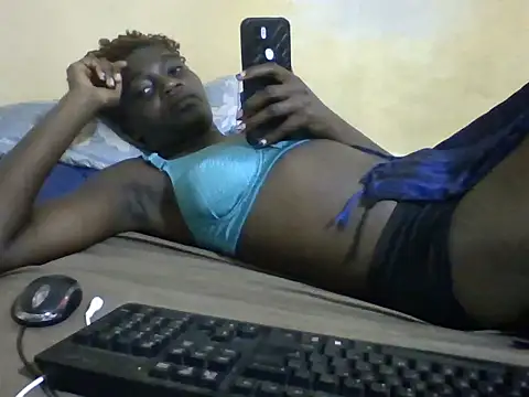 Freaky-Raina online show from July 28, 4:05 pm