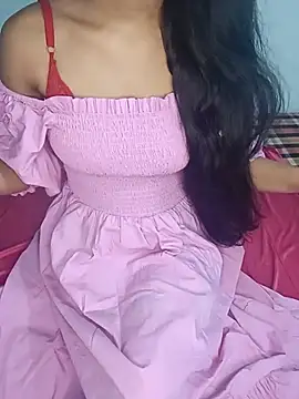 Cute Lisaa69 online show from July 21, 5:24 pm