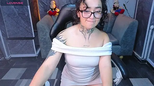 Vickky B online show from July 22, 7:48 pm
