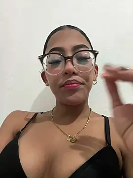 Kimy lux online show from July 21, 11:55 am