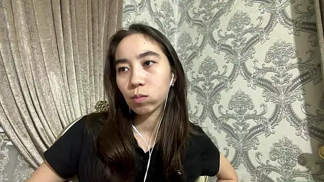 cocoSharms online show from July 28, 4:16 pm
