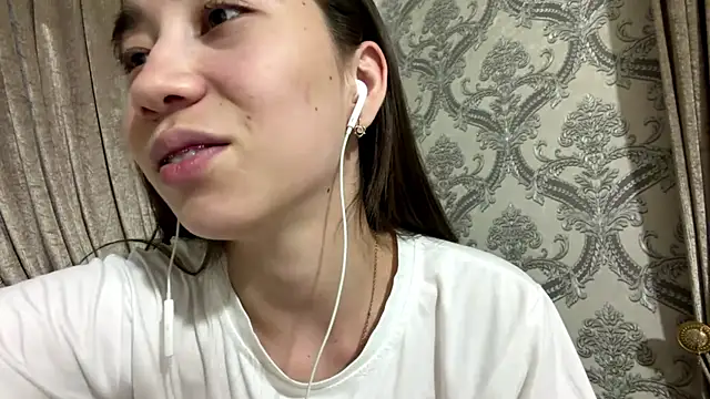 cocoSharms online show from July 19, 3:03 pm