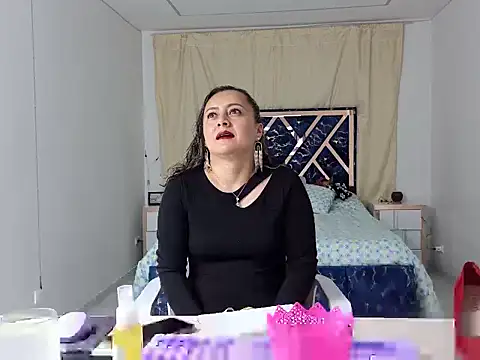 Cristalsexy25 online show from July 18, 12:47 am
