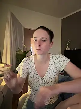 Snowhiite online show from July 25, 6:59 pm