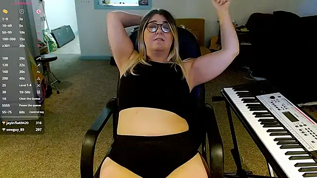 beccalubov online show from July 27, 5:32 pm