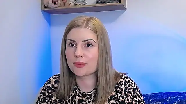 alisenties online show from March 22, 4:02 pm