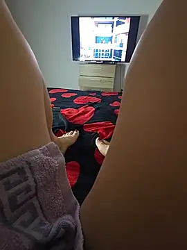 Mylf SquirtAlee online show from July 28, 8:52 pm