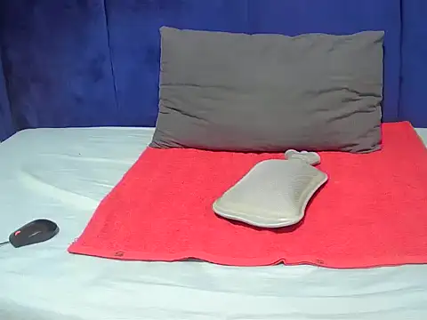 Serafyynxo online show from July 25, 7:04 am