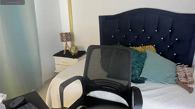 MelaniVega online show from July 24, 2:04 pm