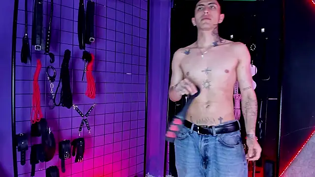 Ares Lilith bdsm online show from July 17, 11:52 pm