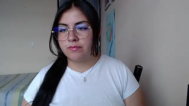 Alejaa 33 online show from July 18, 10:12 pm