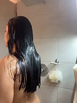 rose allure1 online show from July 17, 2:54 pm
