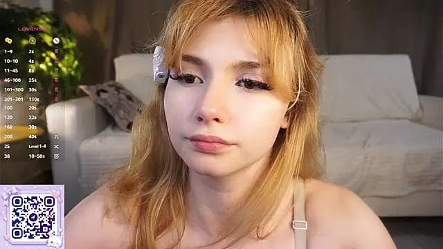 DaisyRuis online show from July 28, 11:17 am