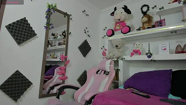 lucia temptation online show from July 28, 6:31 pm