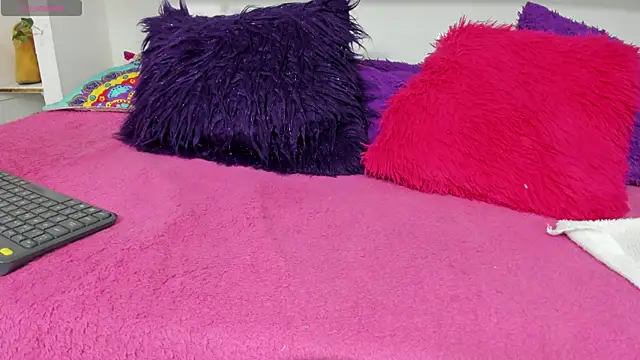 lucia temptation online show from July 18, 7:16 pm