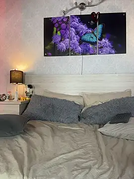 LilieSnow online show from July 28, 6:42 pm